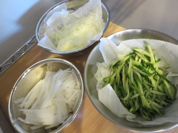ベンリナースライサー(万能野菜調理器)で野菜の下処理