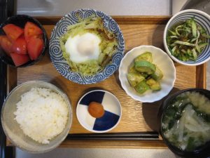 目玉焼きの巣ごもり風メインの献立(180322朝ごはん)