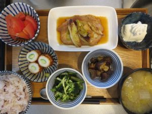 照り焼きチキンメインの献立(180331朝ごはん)