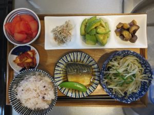 サバのみぞれ煮メインの献立(180401朝ごはん)