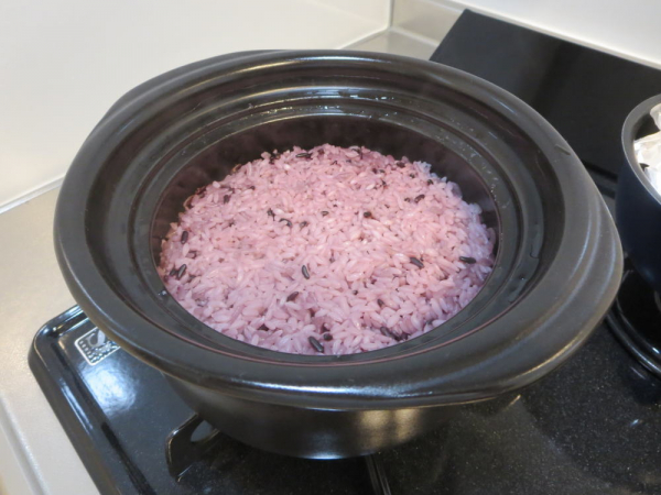 炊飯土鍋2合炊きでマンナンヒカリ＋黒米炊飯