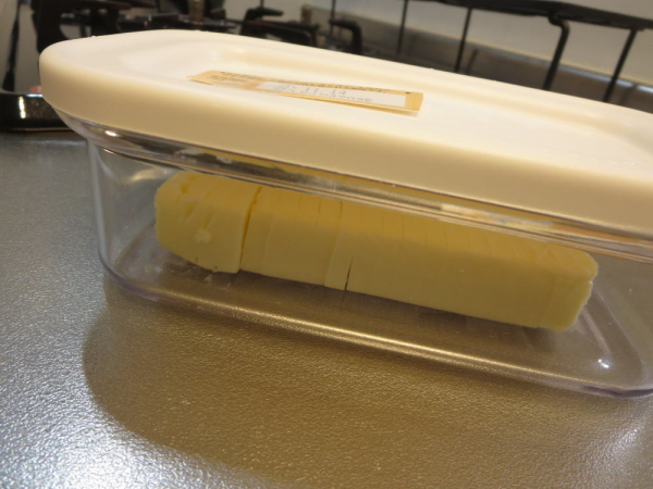 カットできちゃうバターケース、カットしたバターはそのまま保存