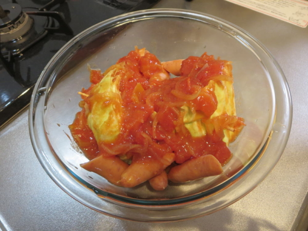 キャベツ、作り置きのトマトソース
