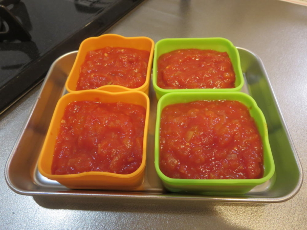 トマトソースを小分けにして冷凍保存