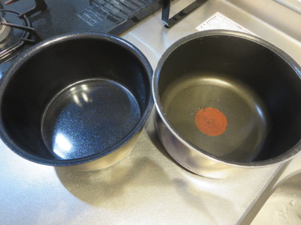 ティファールのソースパンとニトリの取っ手が取れる鍋(16cm)