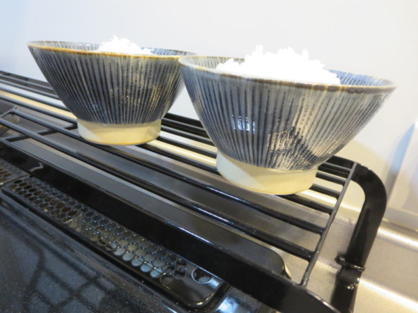 リウマチになって遠ざけていたお気に入りのお茶碗を、また使う