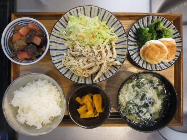 ゆで鶏のハニーマスタード和えメインの献立