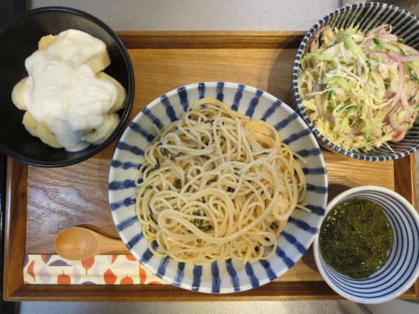 たらこパスタメインの献立