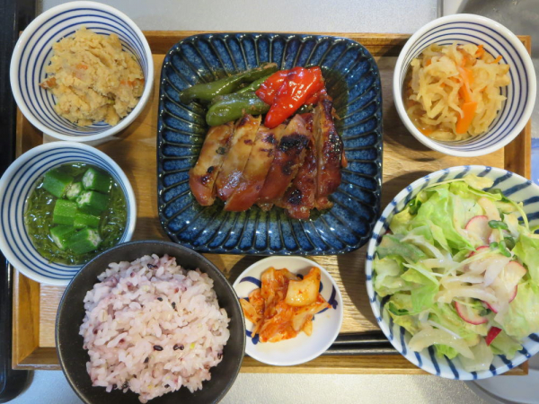 照り焼きチキンの献立