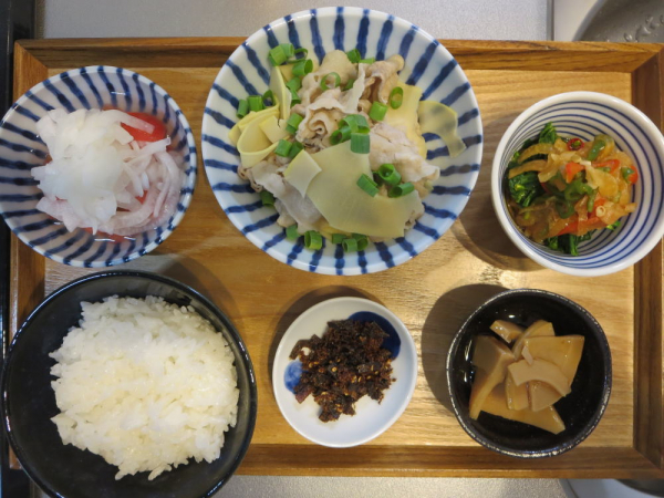 ゆで豚肉と竹の子のポン酢かけの献立