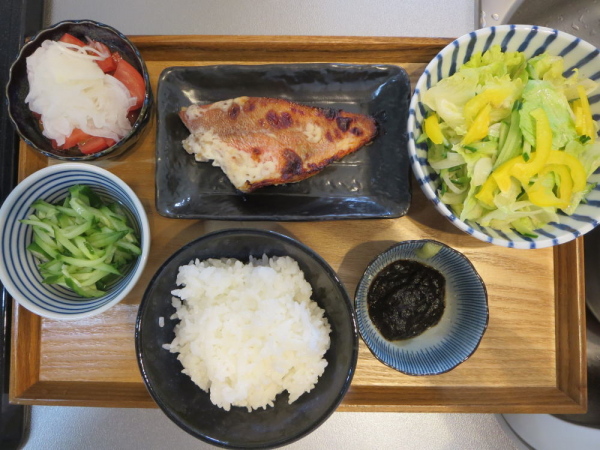 焼魚(赤魚の粕漬)の献立