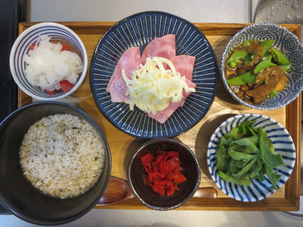 マンナンヒカリ雑炊(お茶漬けの素煮)の献立