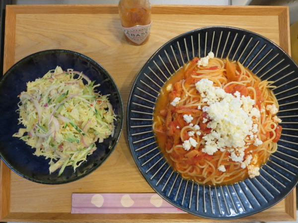 トマトパスタ(蒟蒻効果で水漬けパスタ)の献立