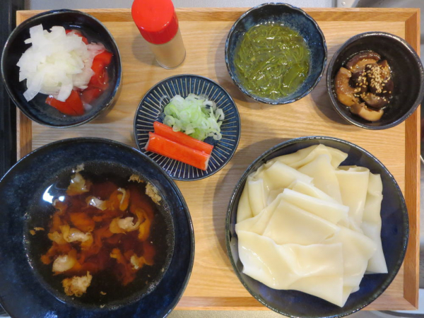 肉汁つけうどん(幅広うどん)の献立