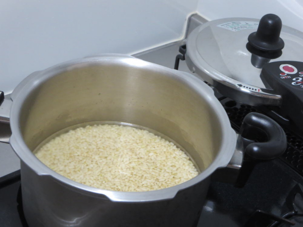 発芽玄米を圧力鍋で炊く