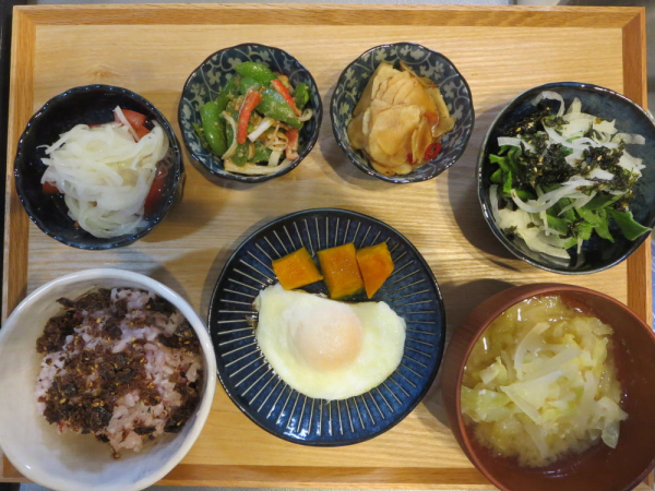 冷凍たまごで目玉焼きの献立