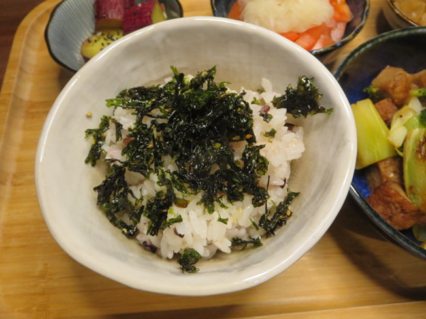 ごはん(雑穀米入り)＋韓国海苔ふりかけ