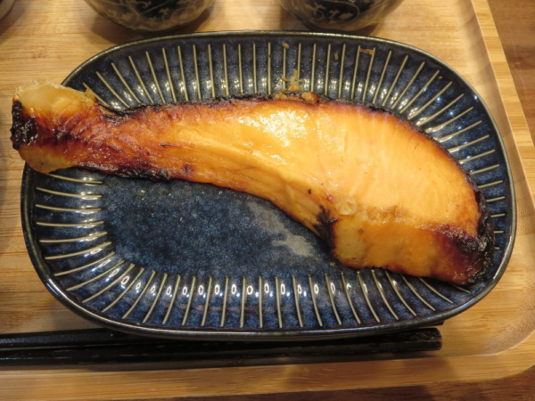 鮭の西京焼き(魚屋さんのお惣菜)