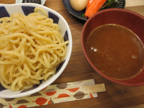 つけ麺魚介豚骨醤油味(マルちゃん)