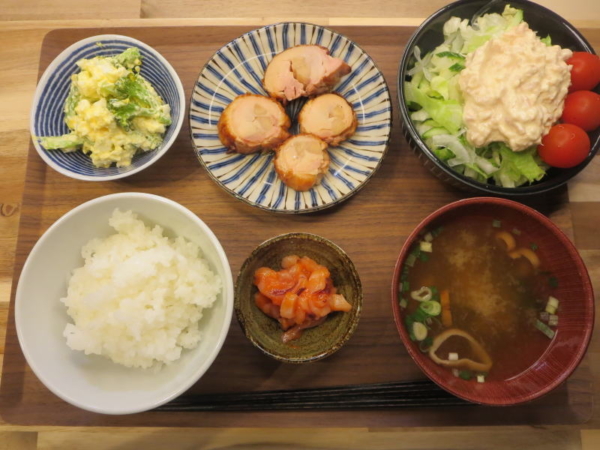 ごぼうの鶏肉巻き(チルド)の献立