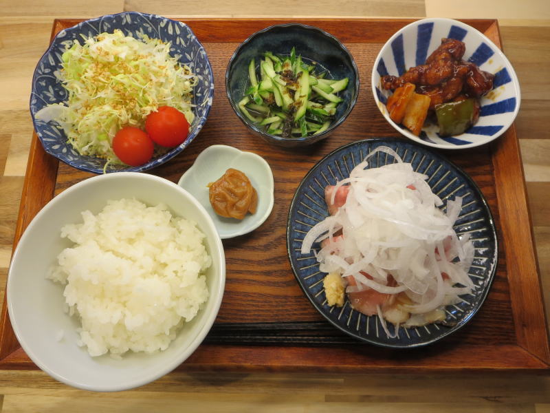 お惣菜で夕食の献立