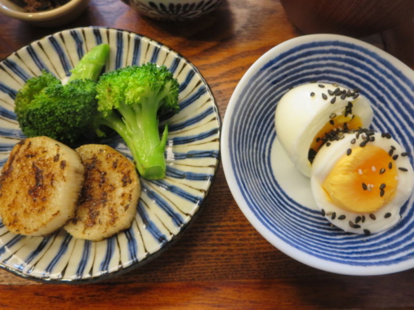 焼き長いもとブロッコリー、ゆでたまご