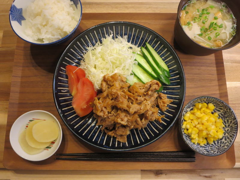 豚肉のしょうが焼きの献立