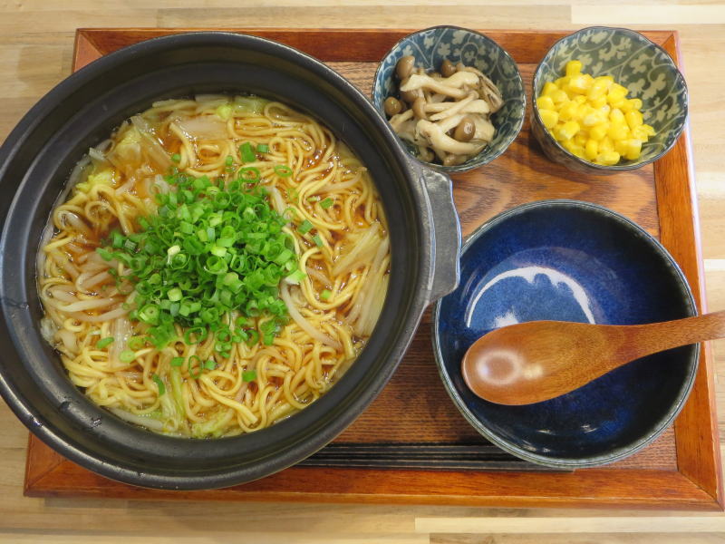 インスタントラーメン(ラ王)の献立