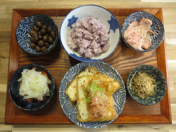 栃尾揚げ焼きの献立