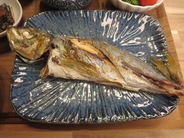 焼魚(アジの塩焼き)