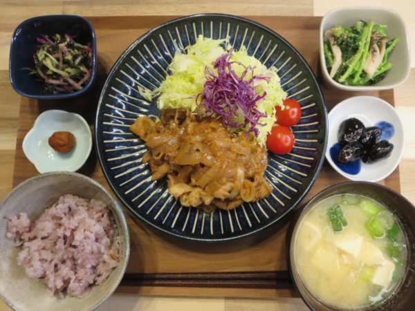 しょうが焼きの献立