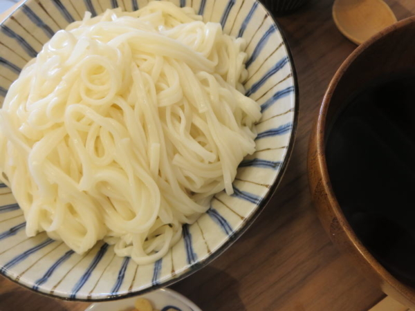 冷しうどん