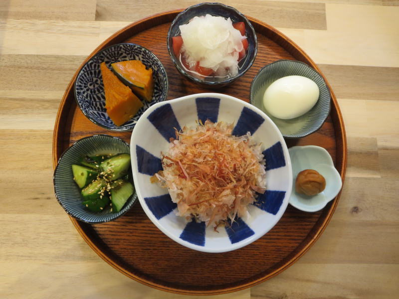 おかかごはんの献立
