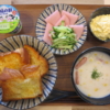 デニッシュパンのトーストの献立