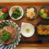 ネギトロ丼の献立