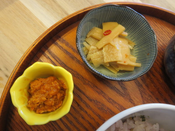 さばらー味噌ラー油、メンマ