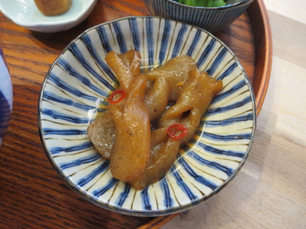 ピリ辛こんにゃく
