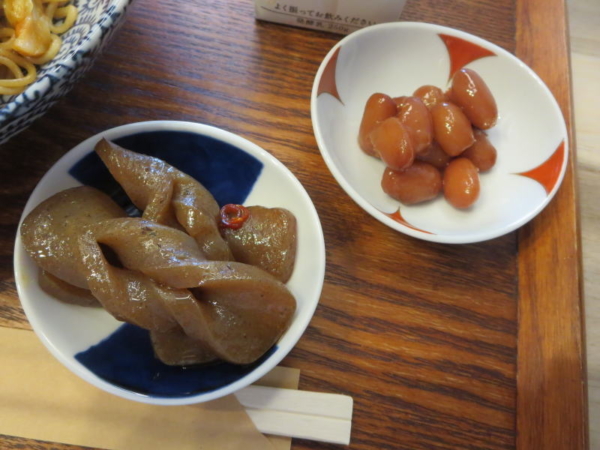 ピリ辛こんにゃく、煮豆