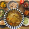 うどん＋お赤飯の献立
