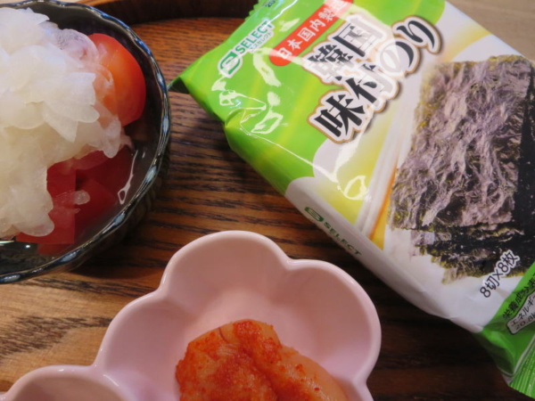 韓国味付のり、トマトの酢玉ねぎのせ
