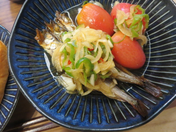 ししゃもの南蛮漬け、ミニトマト添え