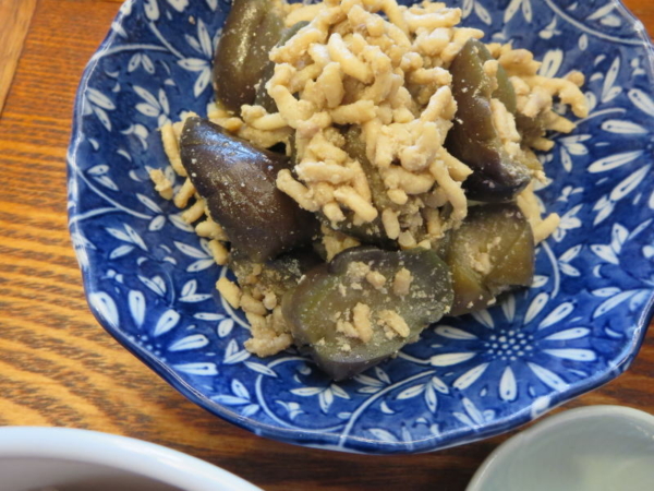 ナスと鶏ひき肉の炒め物
