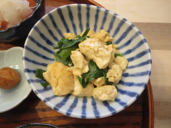 豆腐とニラの炒め物