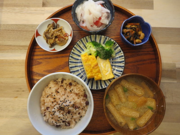 お赤飯の献立