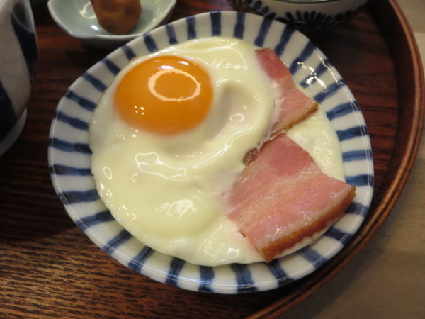 ベーコンエッグ