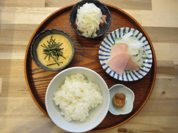 とろろごはんの献立