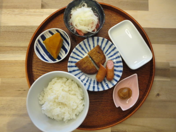 マルシンハンバーグ＆ウインナーの献立