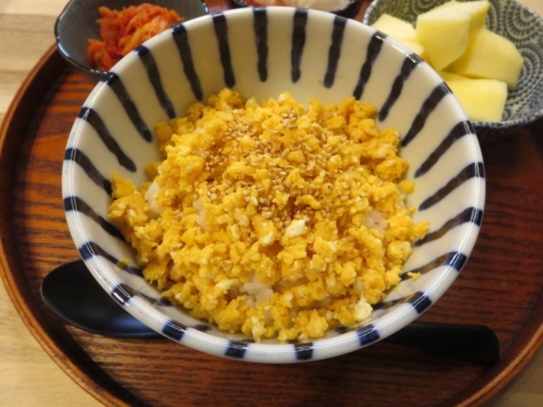 炒りたまご丼