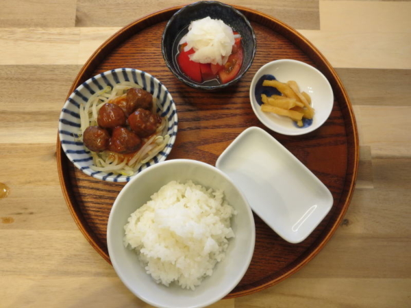 ミートボールの献立