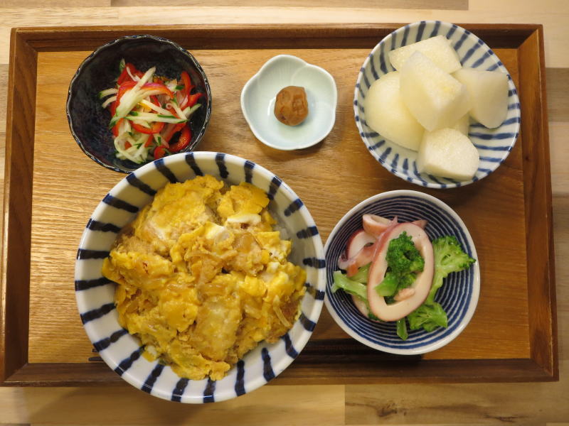 かつ丼の献立